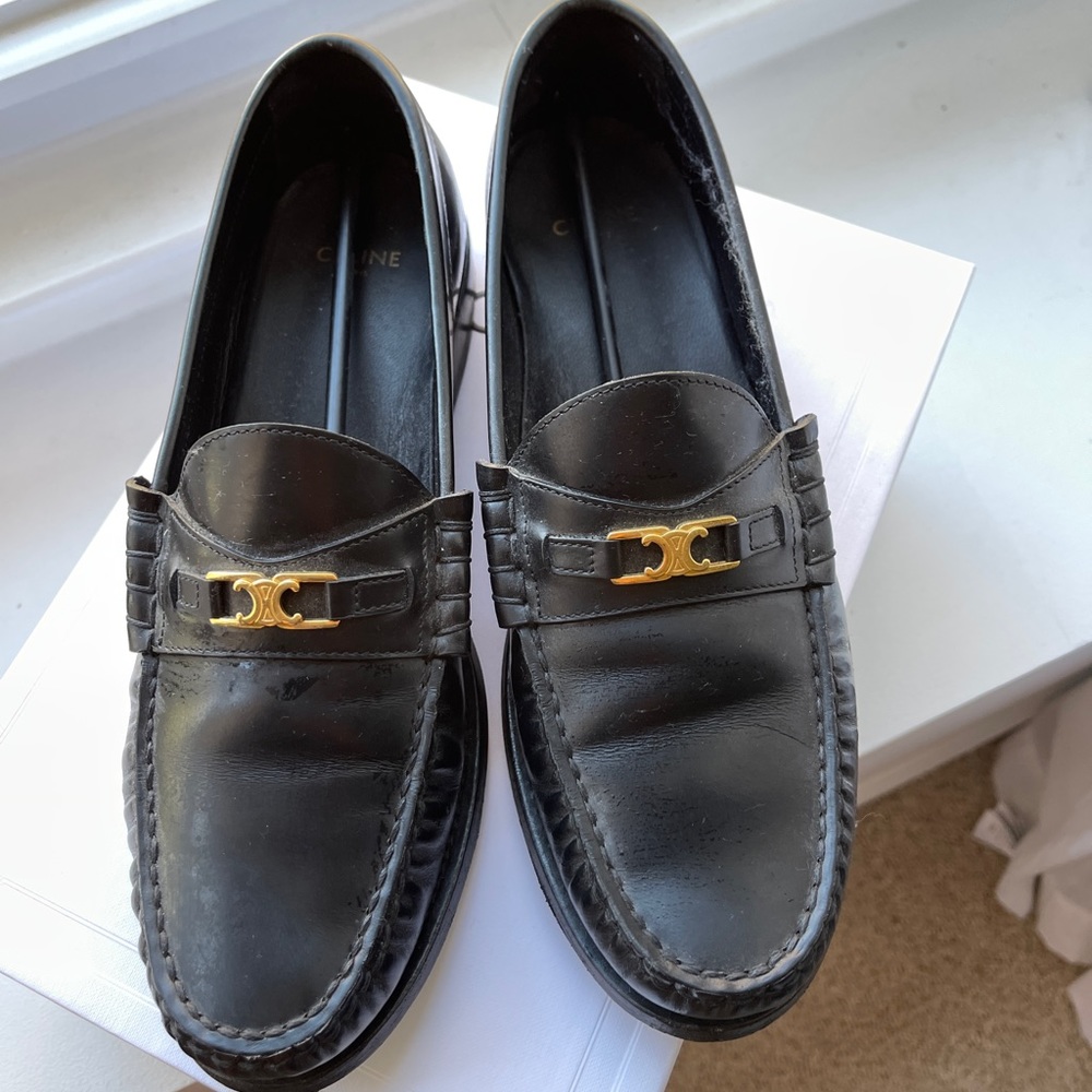 CELINE LUCO TRIOMPHE LOAFER IN POLISHED CALFSKIN
BLACK (Used) EU39